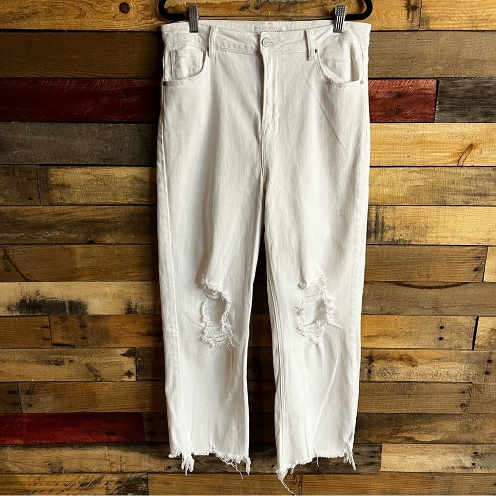 Risen White Distressed Jeans Size 15/32